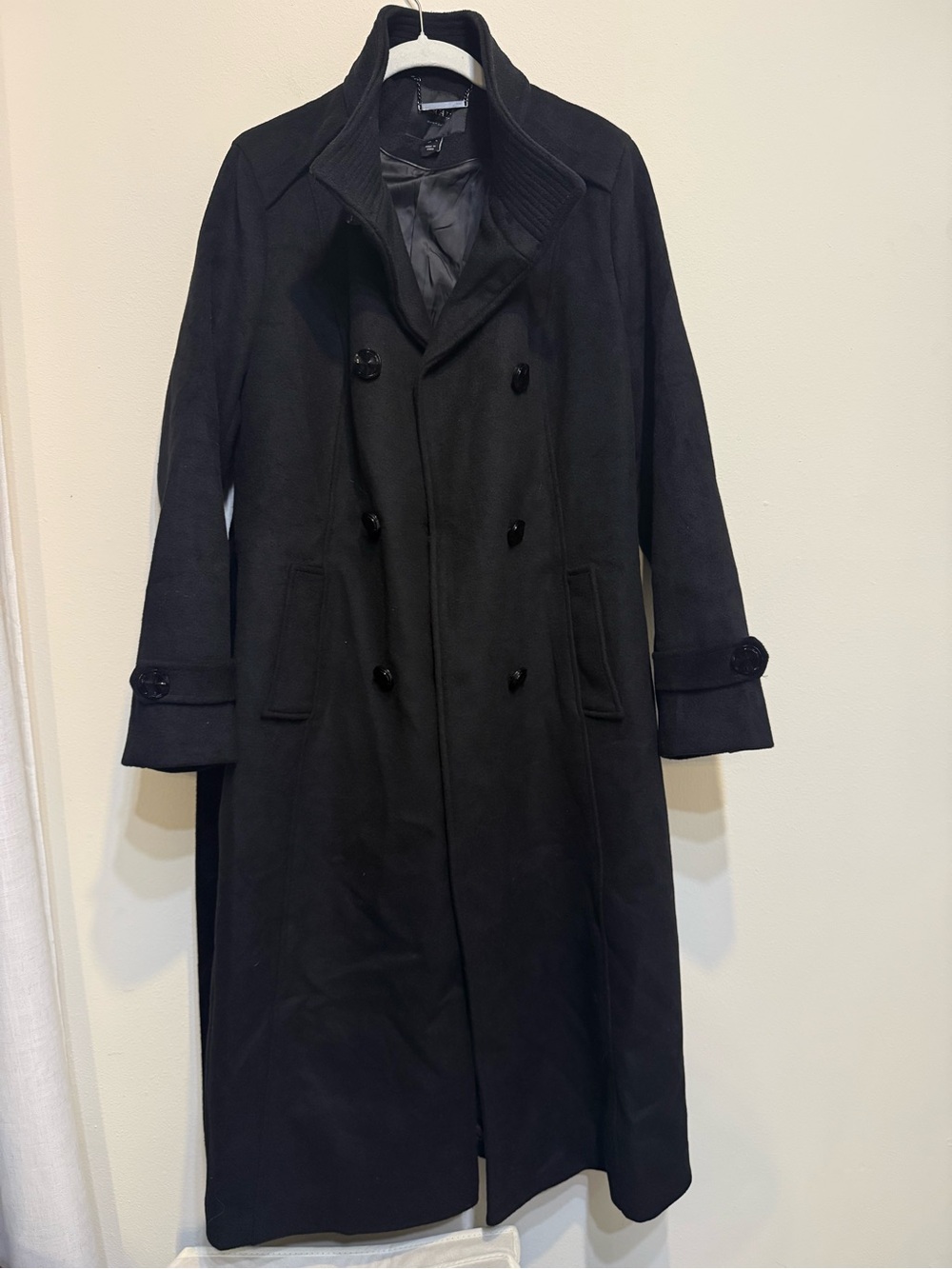 Classic Black Double-Breasted Trench Coat - Women